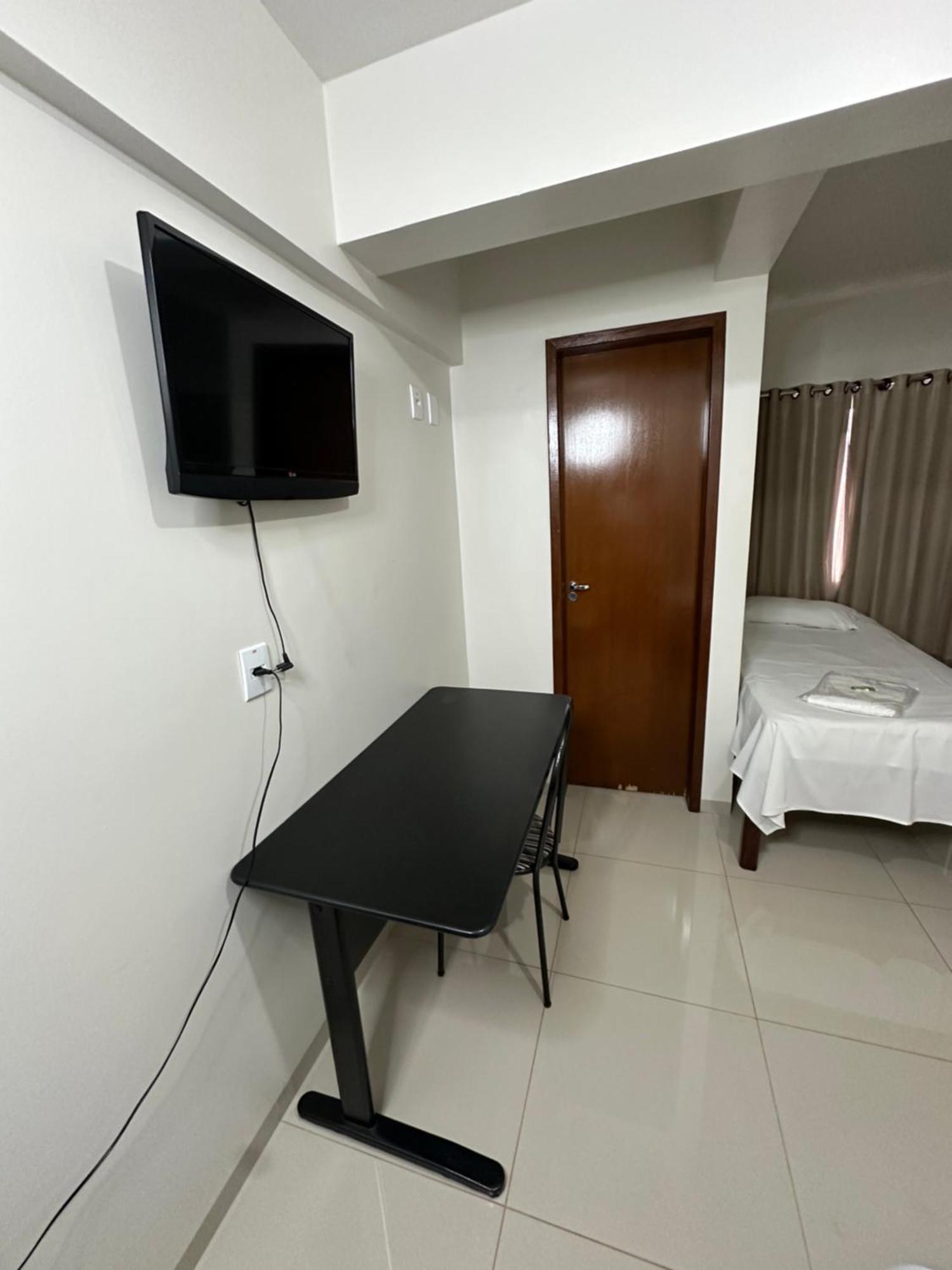 Rai Hotel - Proximo A Prefeitura Каскавел Екстер'єр фото
